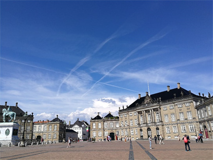 city-hall-square.jpg